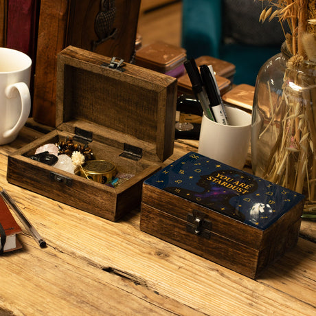 Средняя эмалированная шкатулка — Ты из звездной пыли