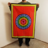 Katoenen Wanddecoratie (70x110cm) – Regenboog Levensbloem