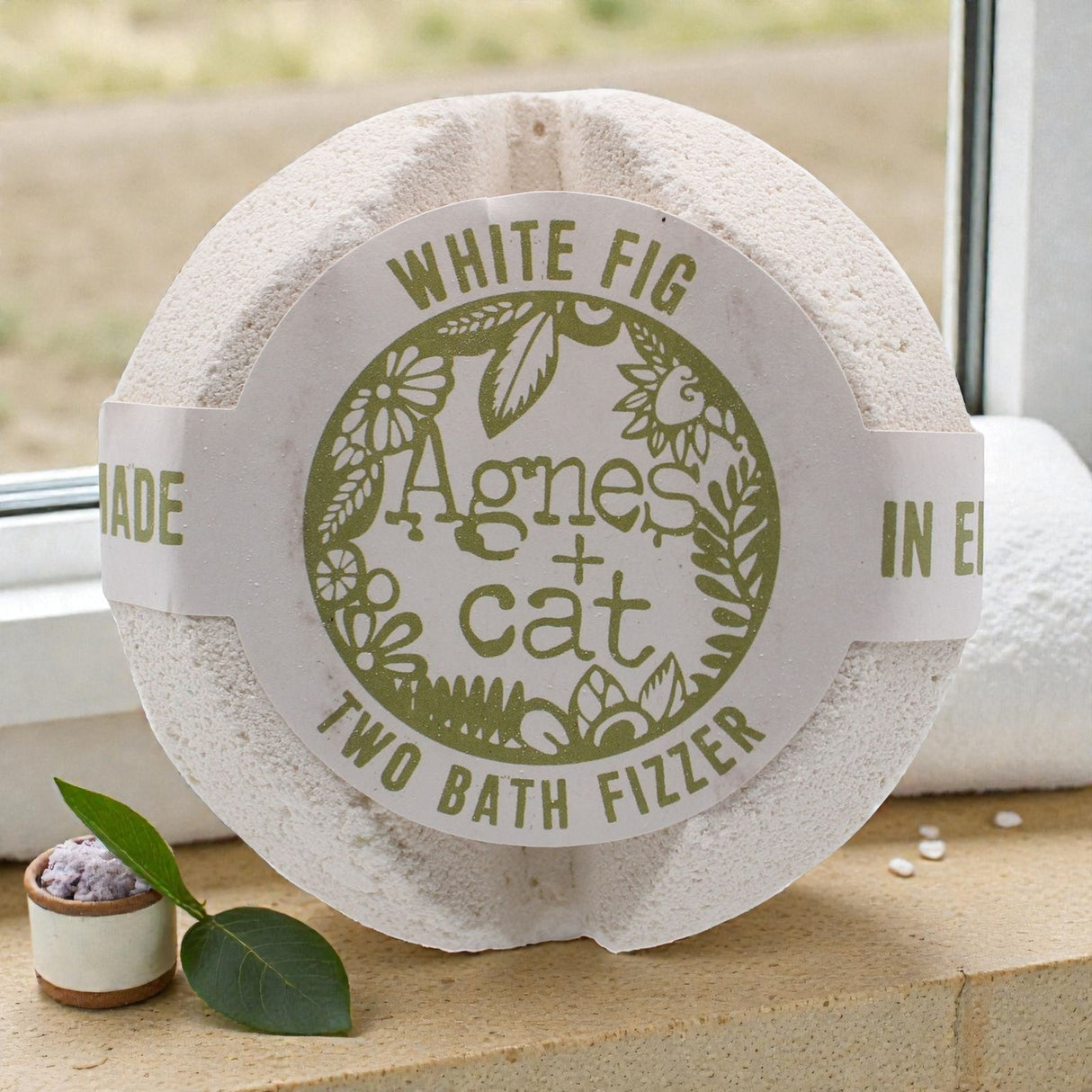 Agnes + Cat Bath Fizzer – White Fig