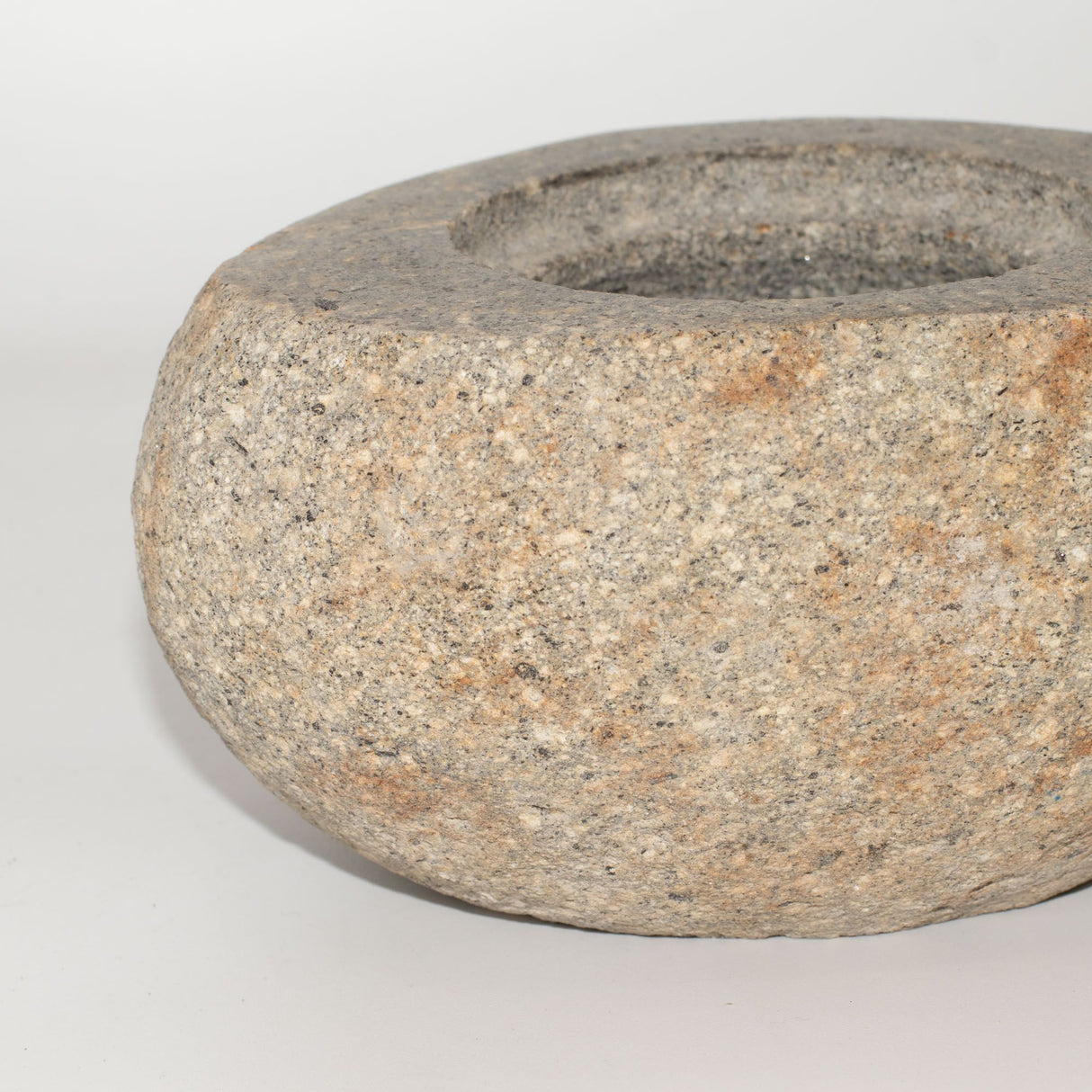 Natural Riverstone Grounding Pot – Large (approx 15x12cm)
