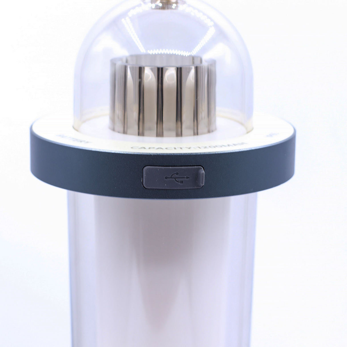 Liekkiefektilamppu USB-C-ladattava