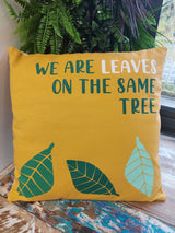 Bavlnený poťah na vankúš 45x45cm We Are Leaves modrý