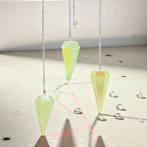 Sechsseitiges Pendel – Aurora Kristall Hellgrün – 4 cm