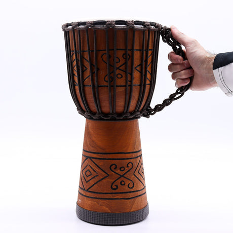Tambour Djembe Pro Moyen – Son Âme (grave) – Moyen 40 cm (18 cm de diamètre)
