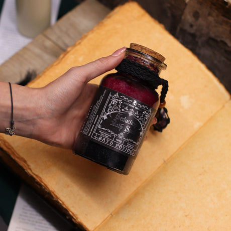 Ancient Witch Bath Spell Potion & Amethyst Crystal Amulet – Seduction