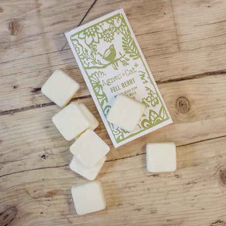 Agnes + Cat Box of 8 Wax Melts – Fell Berry