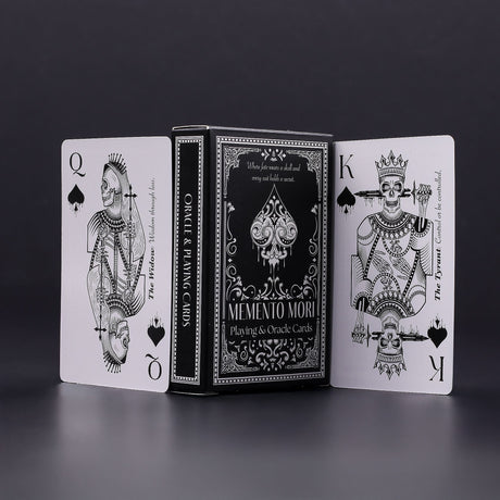 Cartes de Jeu et d'Oracle Gothiques Memento Mori