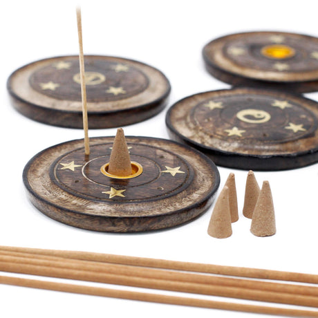 Suporte para Vela e Incenso em Cone de Madeira de Manga 10cm