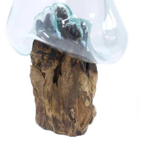 Sulanut lasikulho puisella jalustalla