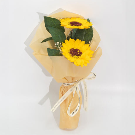 Sæbeblomst – To solsikkebuketter