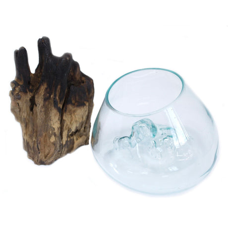 Sulanut lasikulho puisella jalustalla