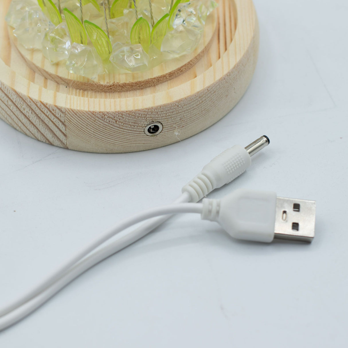 Floral Glow Gartenkuppel – 20 Sonnenblumen – LED USB