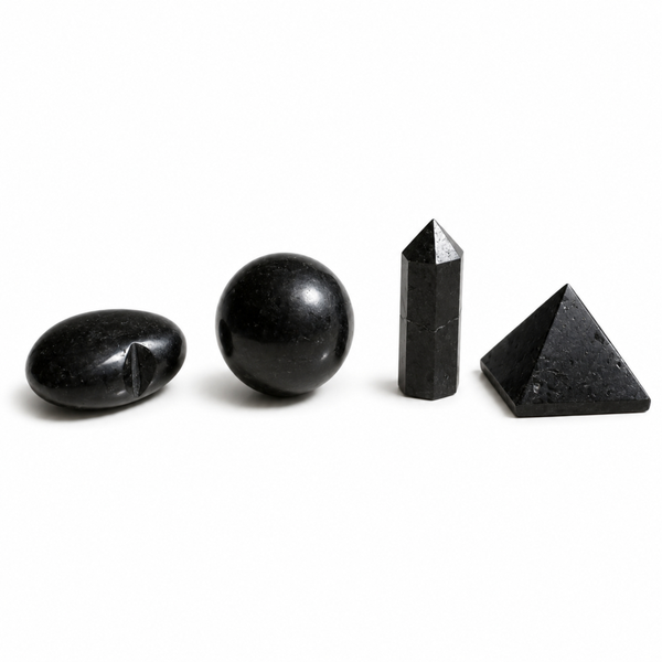 Quatro Formas de Pedras Preciosas - Turmalina Negra