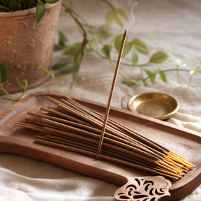 Banjara Cristal Gemas Incense Sticks - Green Aventurine Palo Santo — styled in a warm, naturally lit interior