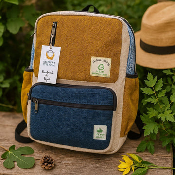 Sac à dos en chanvre grand format carré bleu sarriette curcuma
