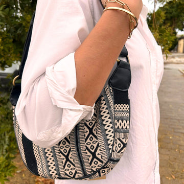 Hobo-Tasche Jacquard Grau Metro Schwarzer Riemen