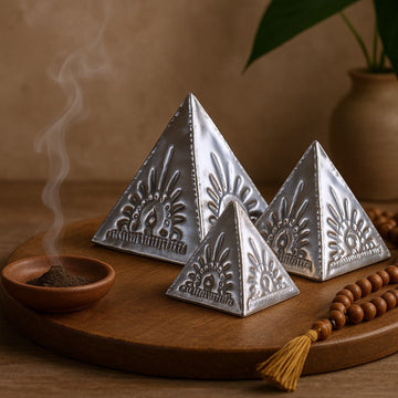 Set Stampi Piramide per Polvere d’Incenso 3 Pezzi