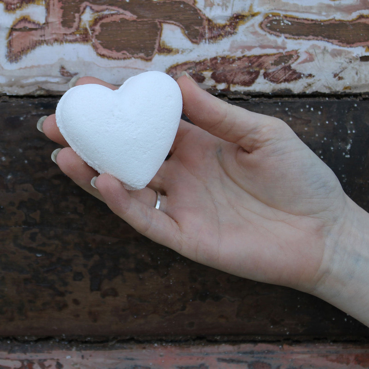 Love Heart Bath Bomb 70g - Coconut - SHAMTAM.COM