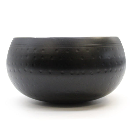 Singing Bowl Black Beaten - 18cm - SHAMTAM.COM