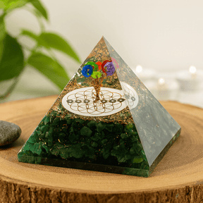 Orgonite Pyramid Green Aventurine Flower Of Life 70mm - SHAMTAM.COM