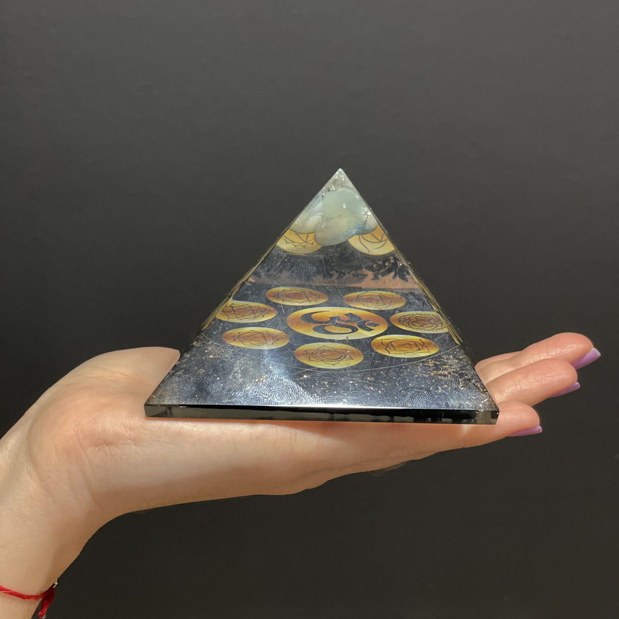 Orgonite Pyramid - Midnight Om Chakra - 90mm - SHAMTAM.COM