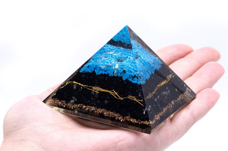 Orgonite Pyramid - Turqoise and Black Tourmaline - 70 mm - SHAMTAM.COM