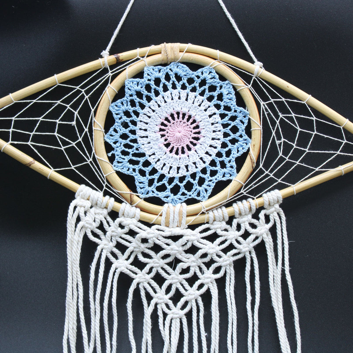 Dreamcatcher - Med Macrame Evil Eye Blue/White/Pink - SHAMTAM.COM