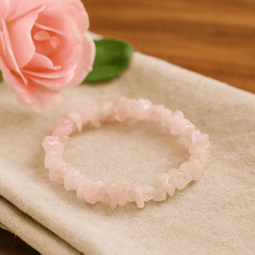 Armbånd med rosenkvarts krystalchips, elastisk