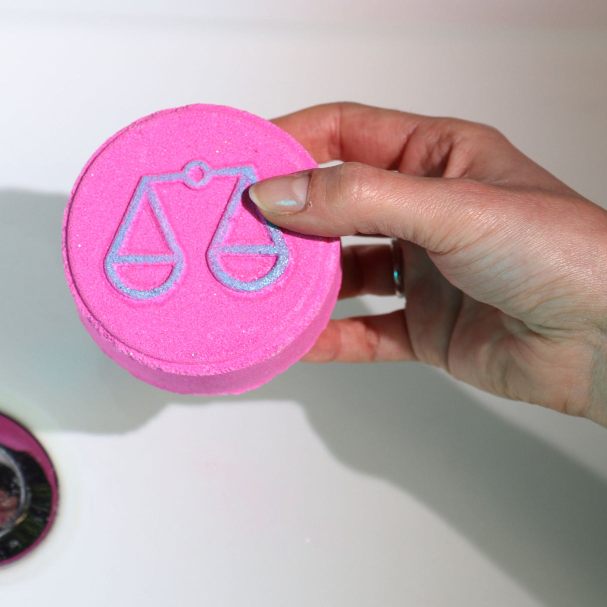 Set of Zodiac Bath Fizzers with Horoscope - Libra - SHAMTAM.COM