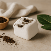 SHAMTAM Hangover Relief aromaterapi-shower steamer, 80 g, med en frisk, opkvikkende duft af æteriske olier til en langsom morgen