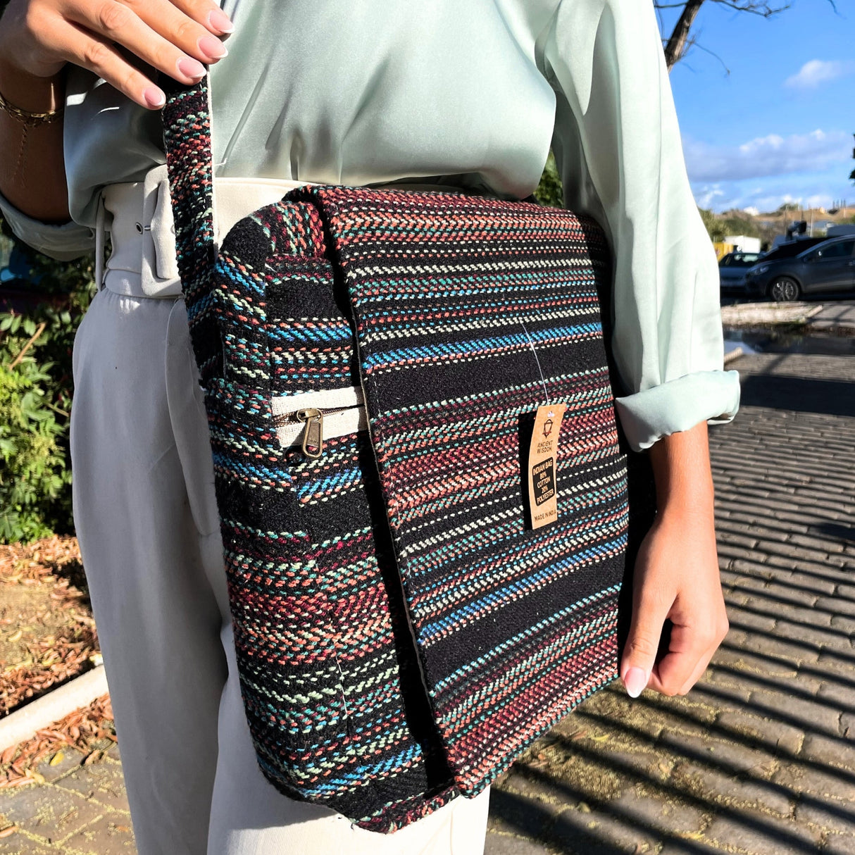 Soft Banjar Laptop Bag - Dark Smart - SHAMTAM.COM