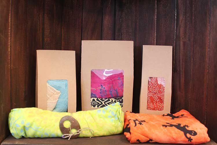 Window Box Display - 21x11x6cm - SHAMTAM.COM