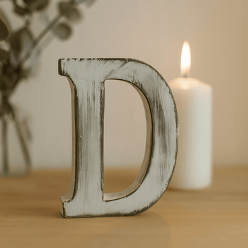 Дървена буква D